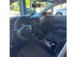 VOLKSWAGEN - POLO 1.6 MSI TOTAL FLEX MANUAL - 2018/2018 - VERMELHA - R$ 68.900,00