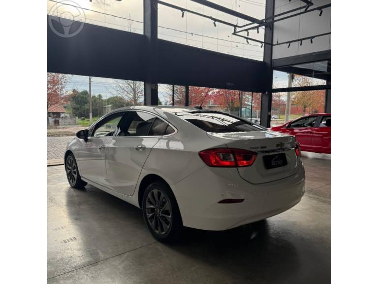 CHEVROLET - CRUZE 1.4 TURBO LTZ 16V FLEX 4P AUTOMÁTICO - 2017/2018 - BRANCA - R$ 94.900,00