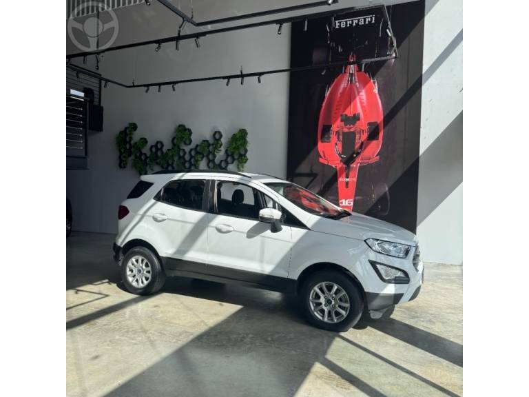 FORD - ECOSPORT 1.5 TIVCT FLEX SE MANUAL - 2019/2020 - BRANCA - R$ 82.900,00