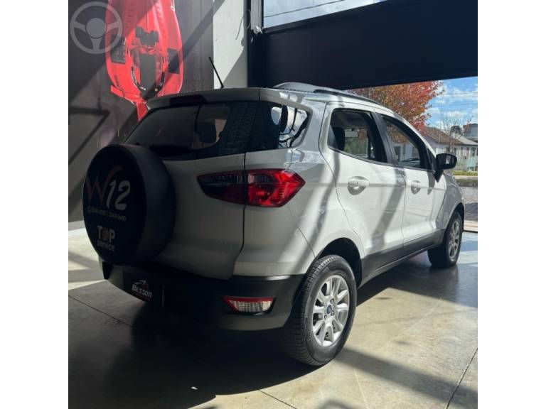FORD - ECOSPORT 1.5 TIVCT FLEX SE MANUAL - 2019/2020 - BRANCA - R$ 82.900,00