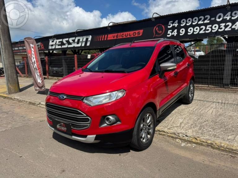 FORD - ECOSPORT 1.6 FREESTYLE 16V FLEX 4P MANUAL - 2013/2014 - VERMELHA - R$ 58.900,00