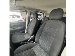 FIAT - UNO 1.0 EVO VIVACE 8V FLEX 4P MANUAL - 2013/2014 - PRATA - R$ 35.900,00