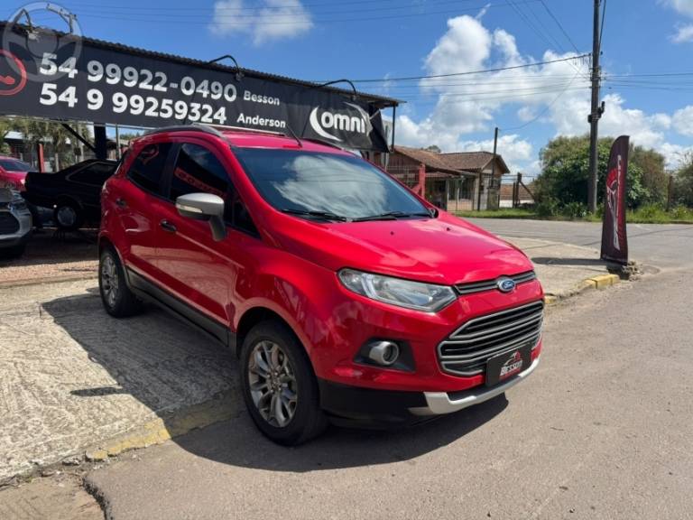 FORD - ECOSPORT 1.6 FREESTYLE 16V FLEX 4P MANUAL - 2013/2014 - VERMELHA - R$ 58.900,00