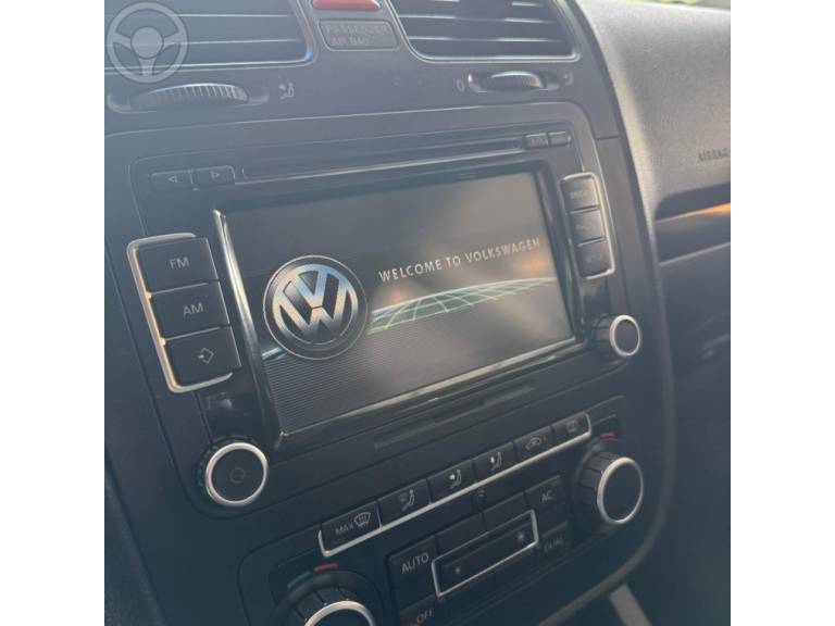 VOLKSWAGEN - JETTA 2.5 I 20V 4P TIPTRONIC - 2010/2010 - PRETA - R$ 45.900,00
