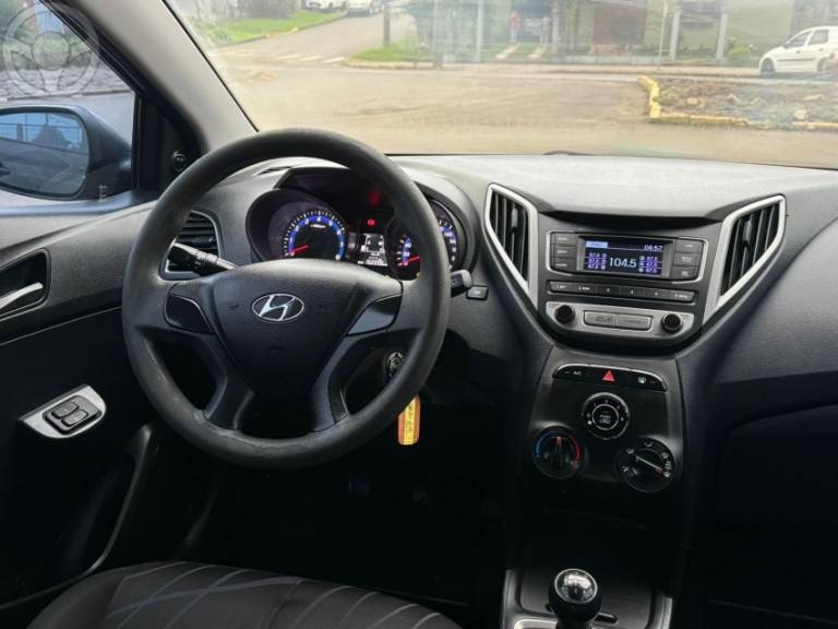 HYUNDAI - HB20 1.0 COMFORT 12V FLEX 4P MANUAL - 2014/2014 - PRETA - R$ 45.900,00