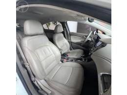 CHEVROLET - CRUZE 1.4 TURBO LTZ 16V FLEX 4P AUTOMÁTICO - 2017/2018 - BRANCA - R$ 94.900,00
