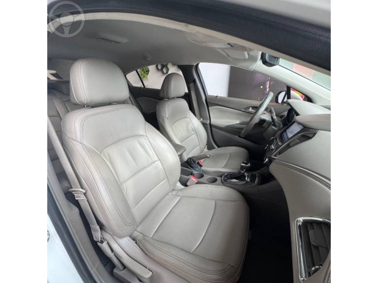 CHEVROLET - CRUZE 1.4 TURBO LTZ 16V FLEX 4P AUTOMÁTICO - 2017/2018 - BRANCA - R$ 94.900,00