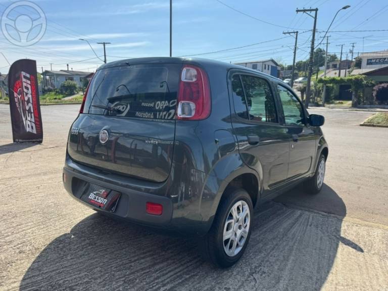 FIAT - UNO 1.0 EVO VIVACE 8V FLEX 4P MANUAL - 2013/2014 - CINZA - R$ 35.900,00