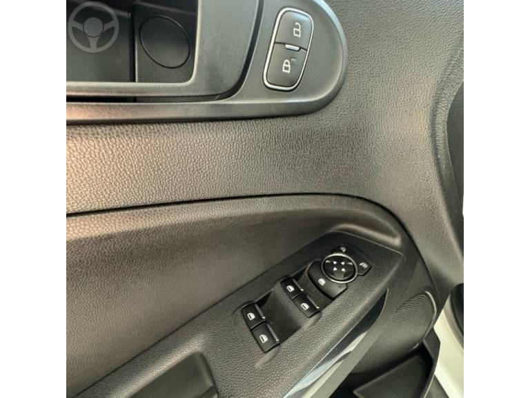 FORD - ECOSPORT 1.5 TIVCT FLEX SE MANUAL - 2019/2020 - BRANCA - R$ 82.900,00