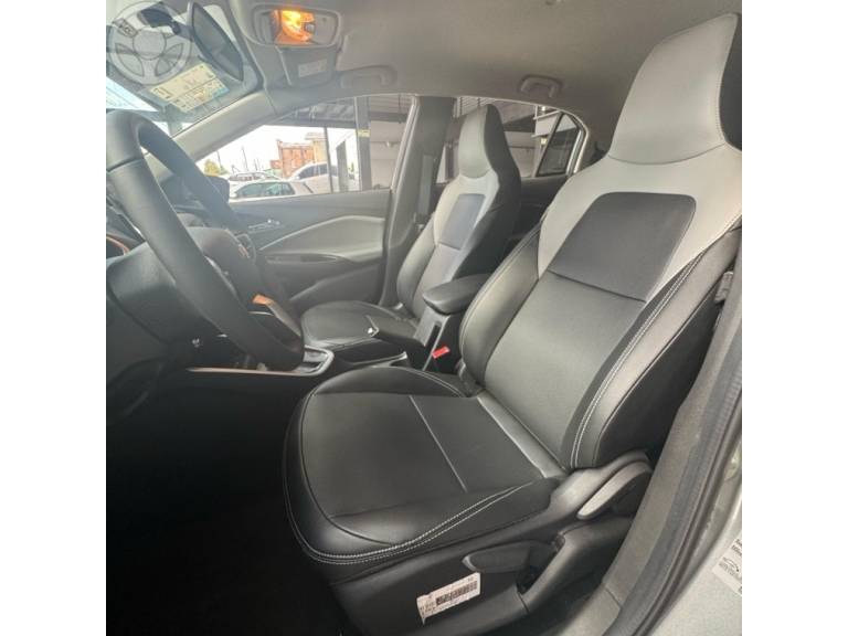 CHEVROLET - ONIX 1.0 PLUS 12V TURBO 4P AUTOMÁTICO - 2023/2024 - PRATA - R$ 125.000,00