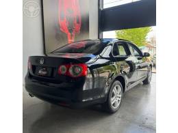 VOLKSWAGEN - JETTA 2.5 I 20V 4P TIPTRONIC - 2010/2010 - PRETA - R$ 45.900,00
