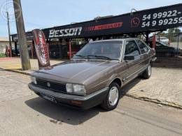 VOLKSWAGEN - SANTANA 2.0 GLS 8V 2P MANUAL - 1988/1989 - MARROM - R$ 35.000,00