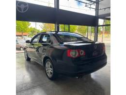 VOLKSWAGEN - JETTA 2.5 I 20V 4P TIPTRONIC - 2010/2010 - PRETA - R$ 45.900,00
