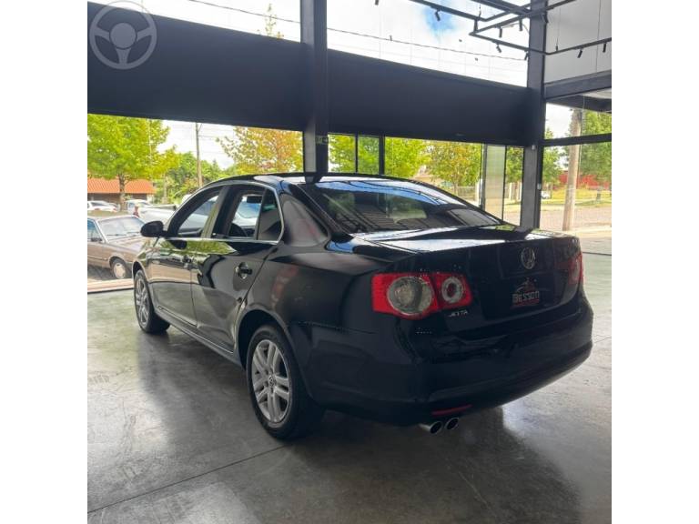 VOLKSWAGEN - JETTA 2.5 I 20V 4P TIPTRONIC - 2010/2010 - PRETA - R$ 45.900,00