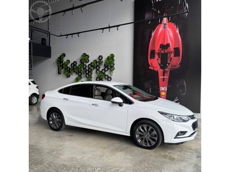 CHEVROLET - CRUZE 1.4 TURBO LTZ 16V FLEX 4P AUTOMÁTICO - 2017/2018 - BRANCA - R$ 94.900,00