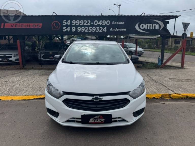 CHEVROLET - ONIX 1.0 JOY BLACK 8V FLEX 4P MANUAL - 2021/2021 - BRANCA - R$ 64.900,00