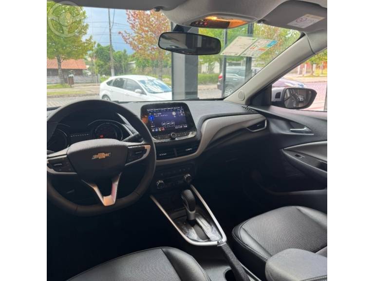CHEVROLET - ONIX 1.0 PLUS 12V TURBO 4P AUTOMÁTICO - 2023/2024 - PRATA - R$ 125.000,00