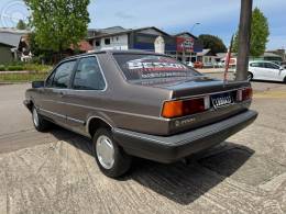 VOLKSWAGEN - SANTANA 2.0 GLS 8V 2P MANUAL - 1988/1989 - MARROM - R$ 35.000,00