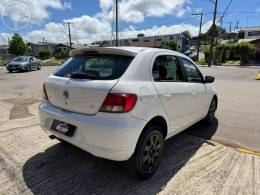 VOLKSWAGEN - GOL 1.6 MI POWER 8V FLEX 4P MANUAL - 2012/2013 - BRANCA - R$ 36.900,00