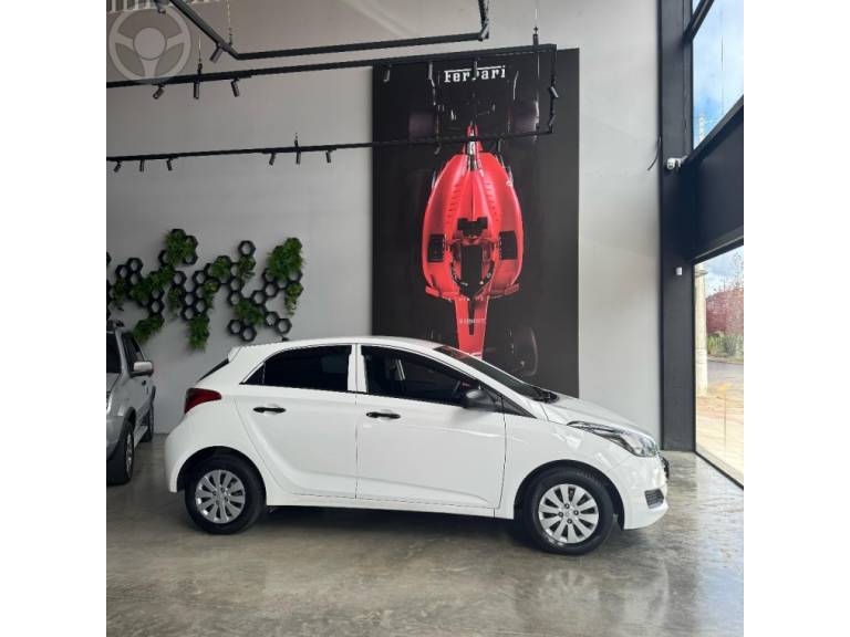 HYUNDAI - HB20 1.0 COMFORT 12V FLEX 4P MANUAL - 2016/2017 - BRANCA - R$ 53.900,00
